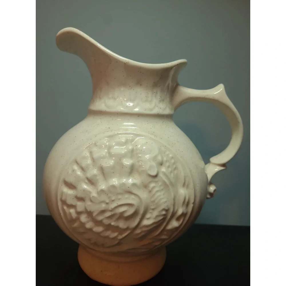 Vintage 1968 McCoy Art Pottery Speckled Cream Turkey Cameo Pattern 64oz. Pitcher